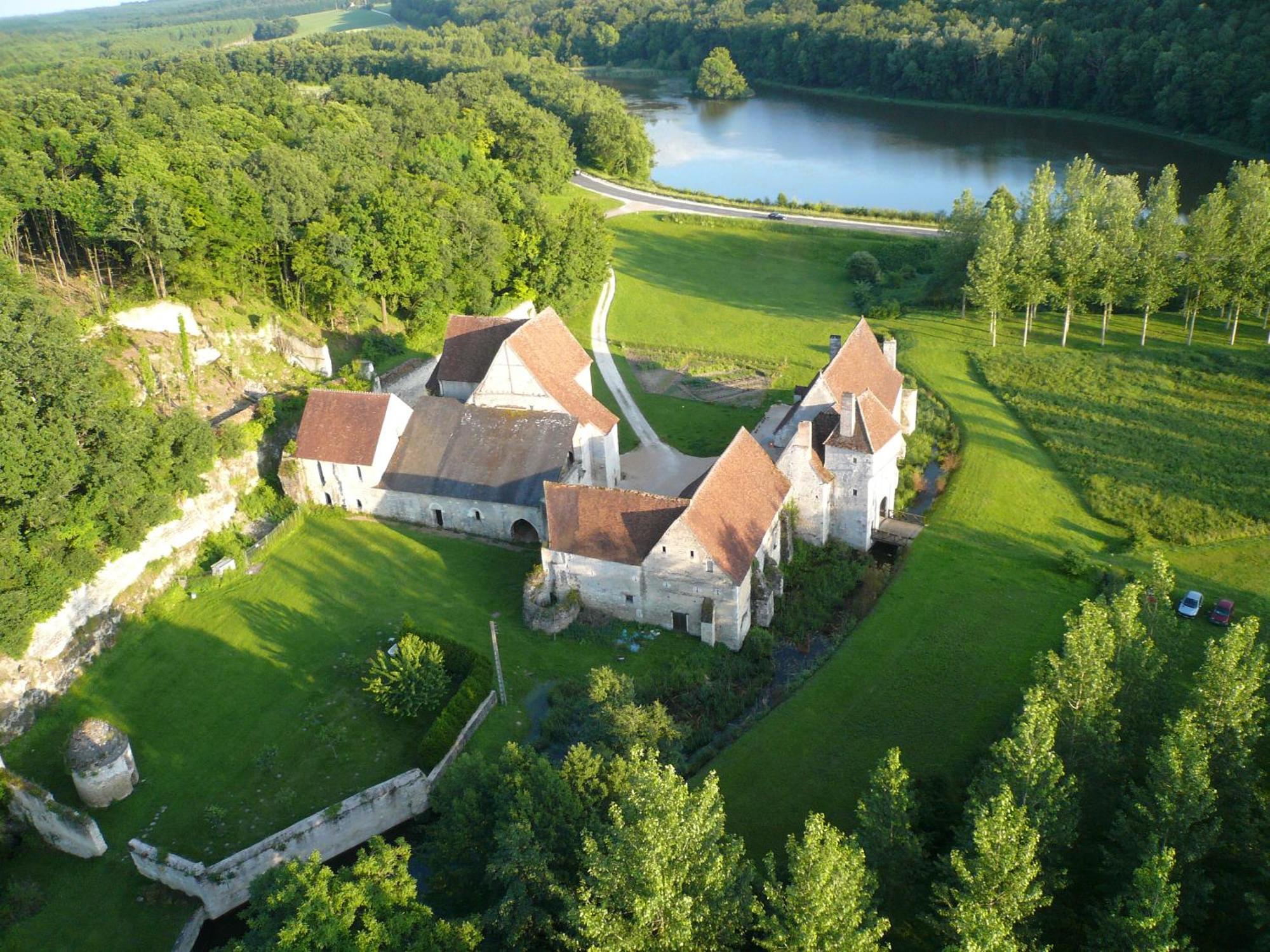 Chateau-Monastere De La Corroirie Монтрезор Екстер'єр фото